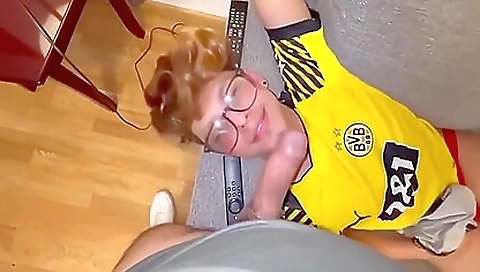 Horny girlfriend gets a lesson