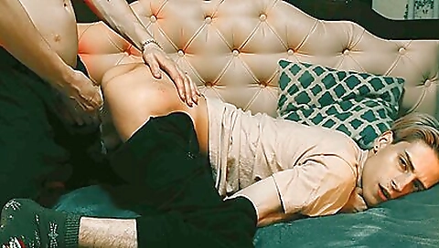 Sexy young slut gets creampie