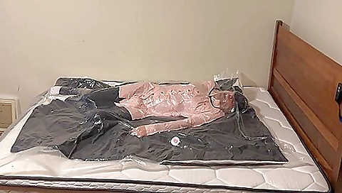 Spreading and facial cumshot